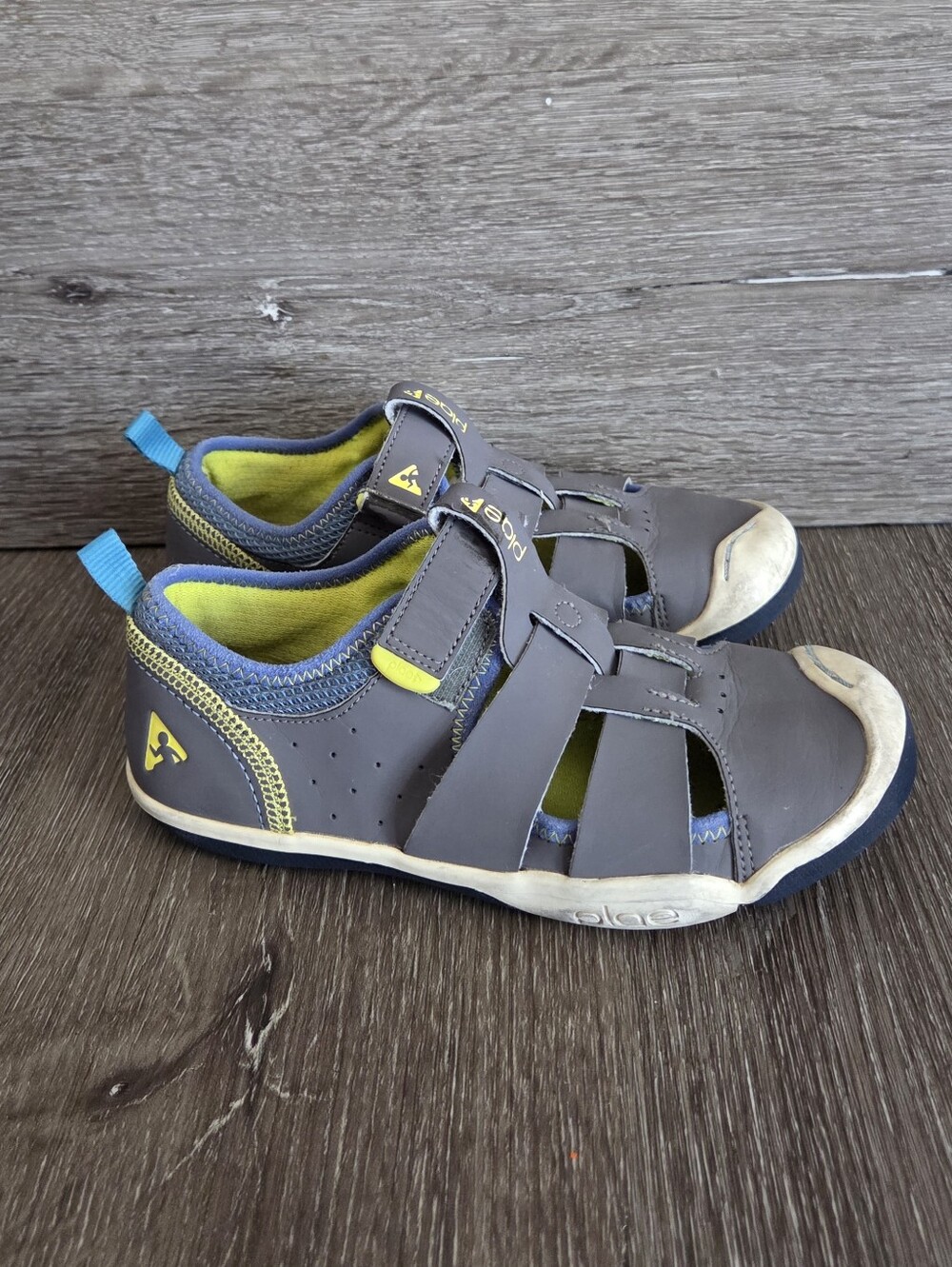 PLAE Sam 2.0 Athletic Fisherman Sandals Size 3
